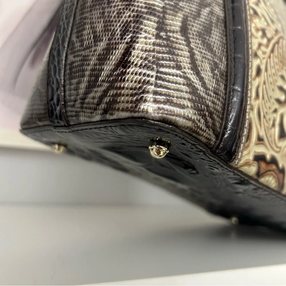 ❌SOLD❌Brahmin Duxbury Gold Bel Canto Satchel - Picture 12 of 14